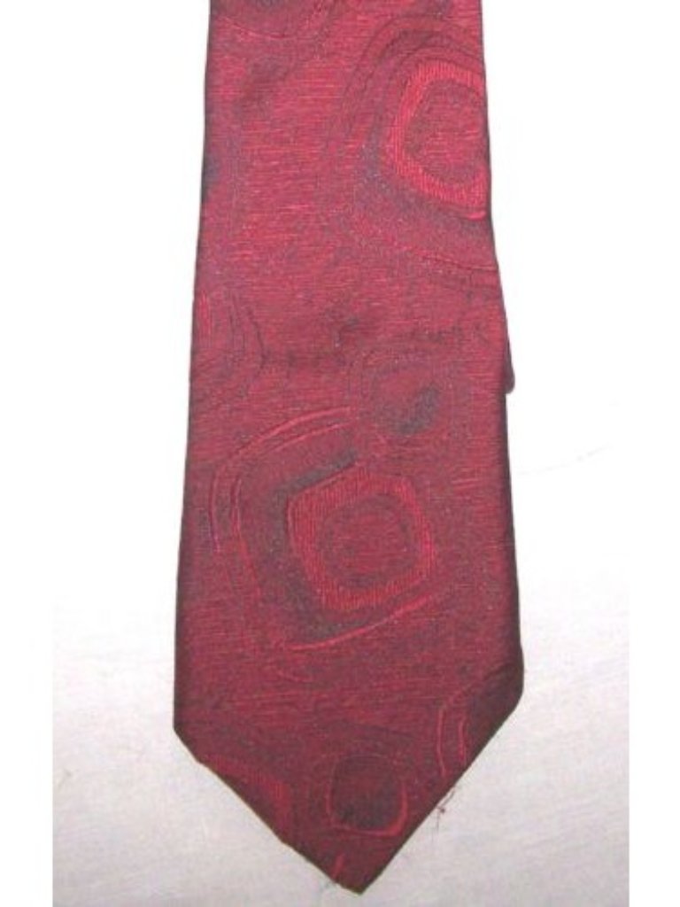 Tie Red Black Silk Neck Tie Editions Van Heusen Brand 59  Long 3  Wide